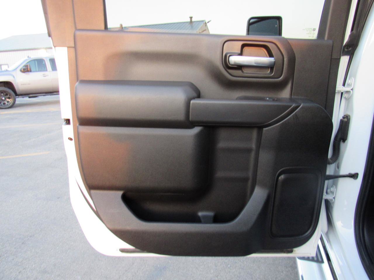 Used 2021 Chevrolet Silverado 2500 LT w/ Z71 Off-Road Package image 36