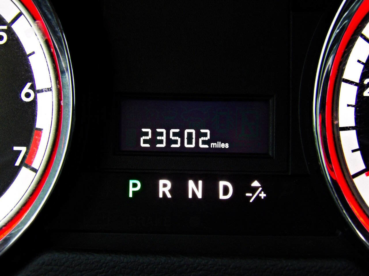 Used 2016 Dodge Grand Caravan SE image 13