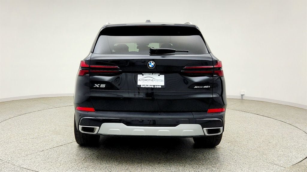 Used 2025 BMW X5 xDrive40i w/ Executive Package AWD/4WD image 6