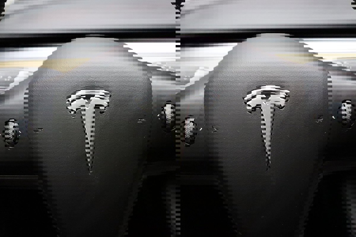 Used 2023 Tesla Model 3 Standard Range image 42