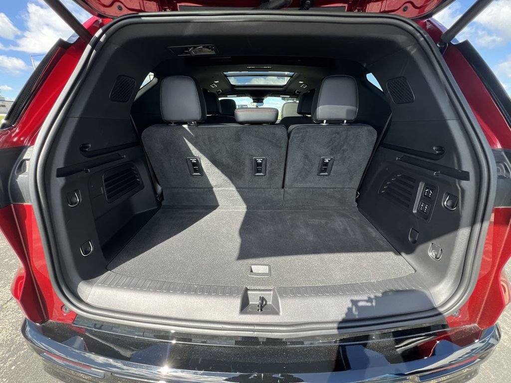 Certified 2024 Chevrolet Traverse RS w/ LPO, Floor Liner Package image 27