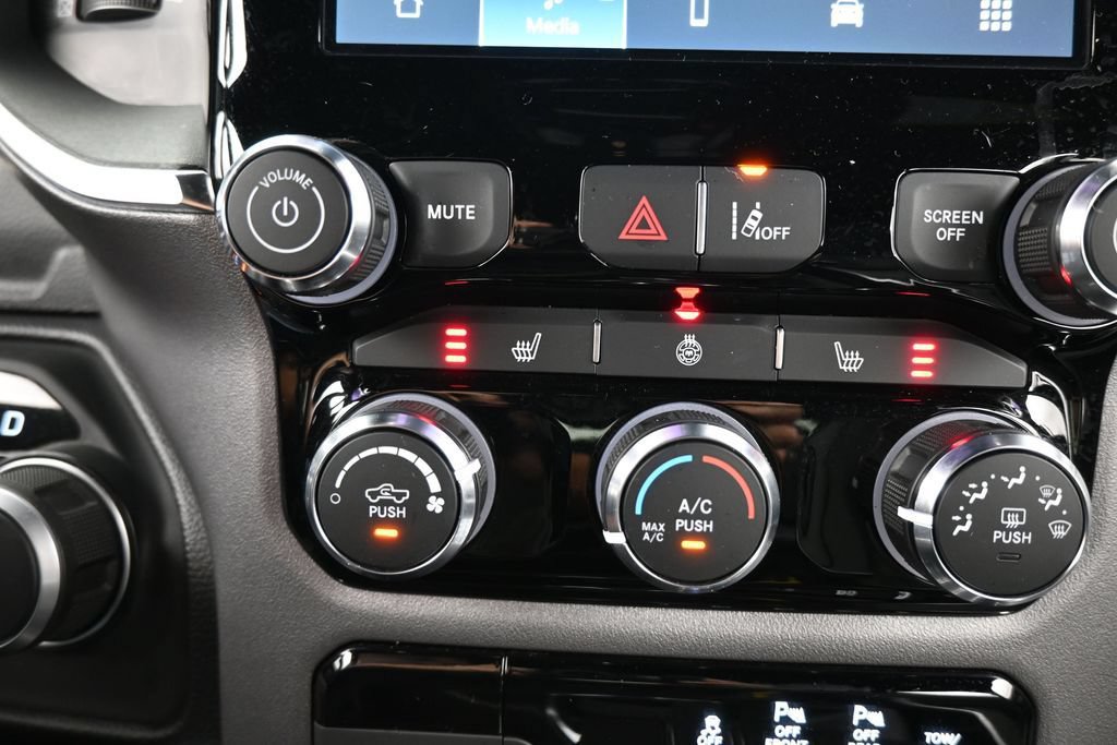 Used 2025 RAM 1500 Big Horn AWD/4WD image 27