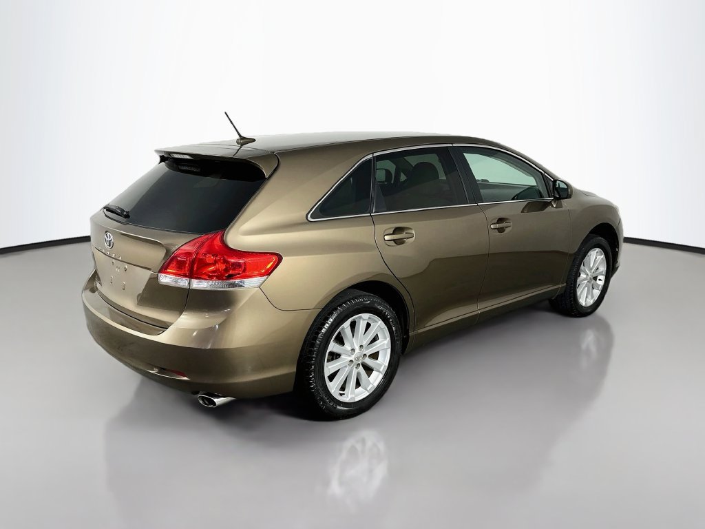 Used 2011 Toyota Venza w/ Leather Pkg FWD image 7