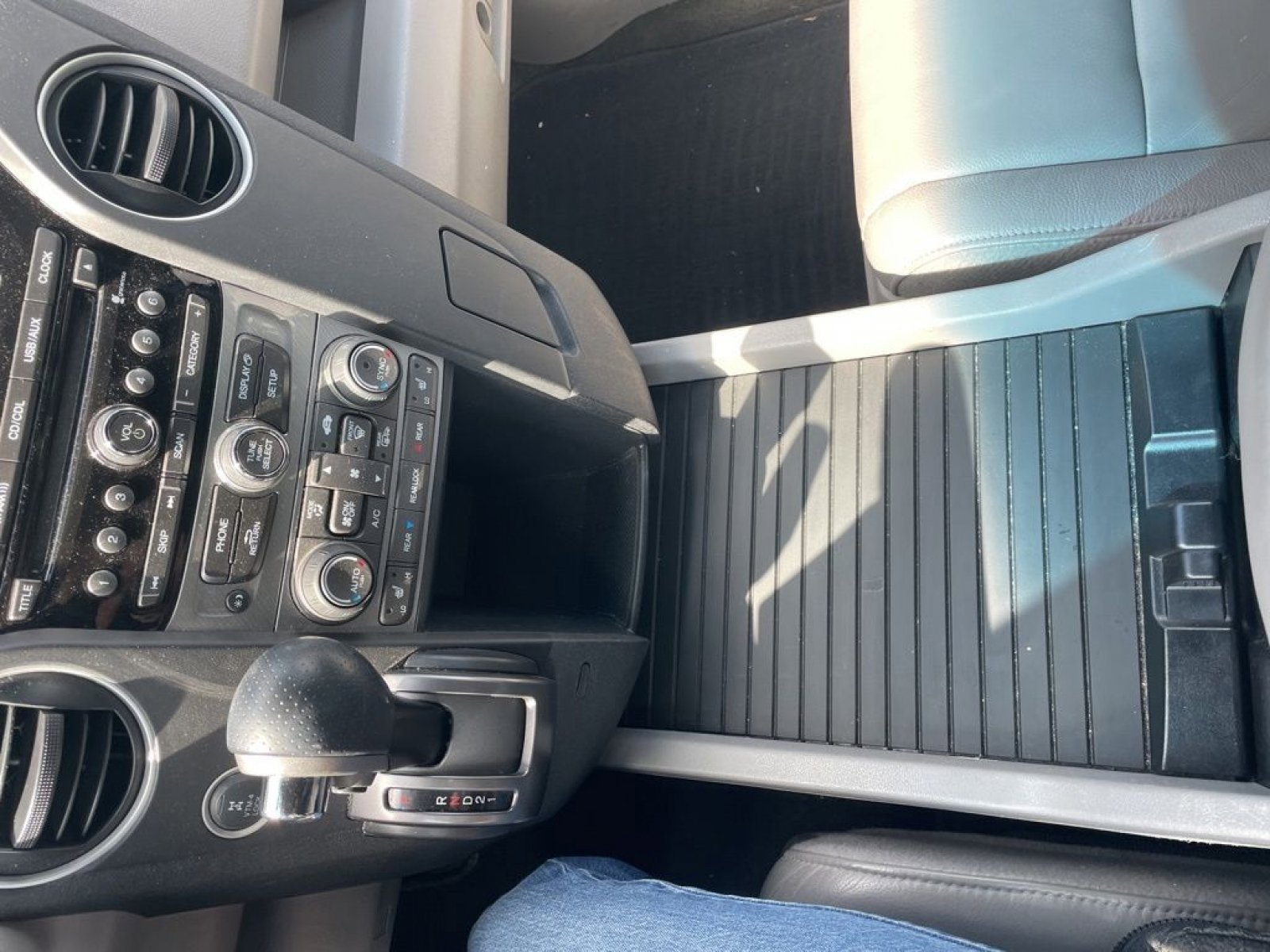 Used 2015 Honda Pilot EX-L image 11