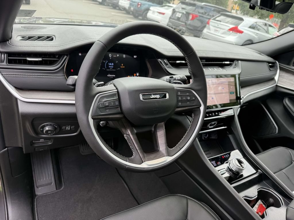 New 2026 Jeep Grand Cherokee Limited AWD/4WD image 2