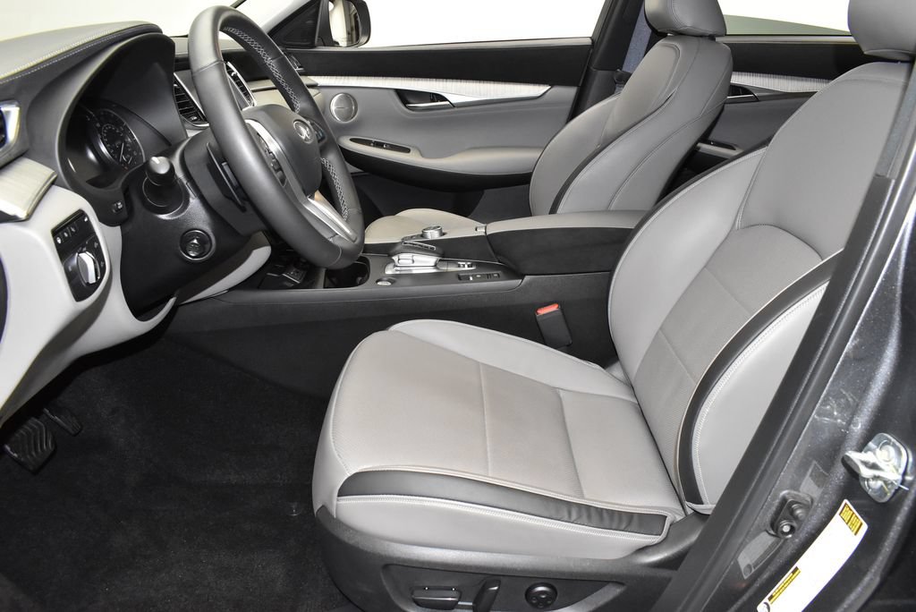 Used 2023 INFINITI QX50 Sensory w/ Accent Package AWD/4WD image 14