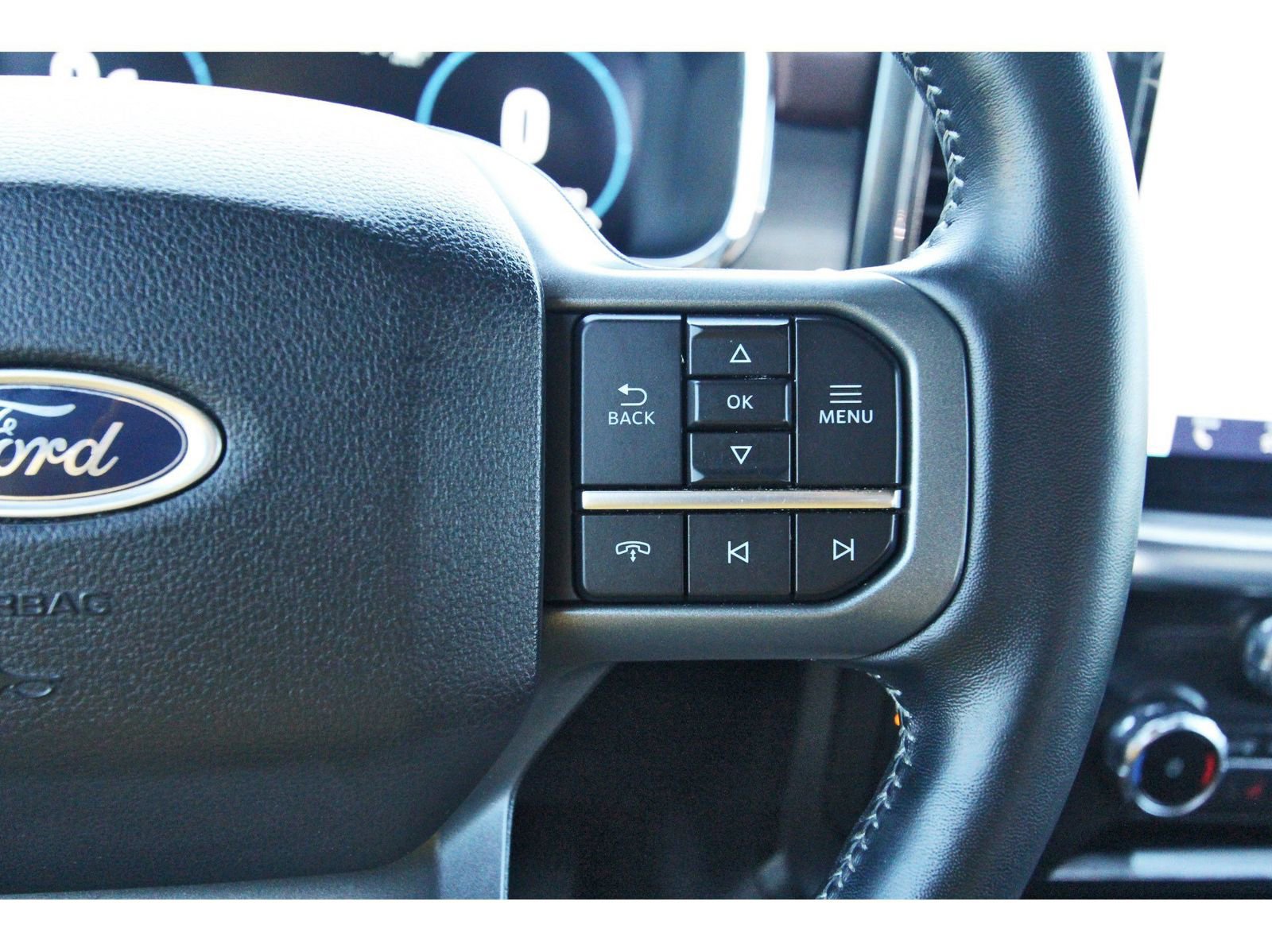 Used 2022 Ford F150 Lariat AWD/4WD image 23