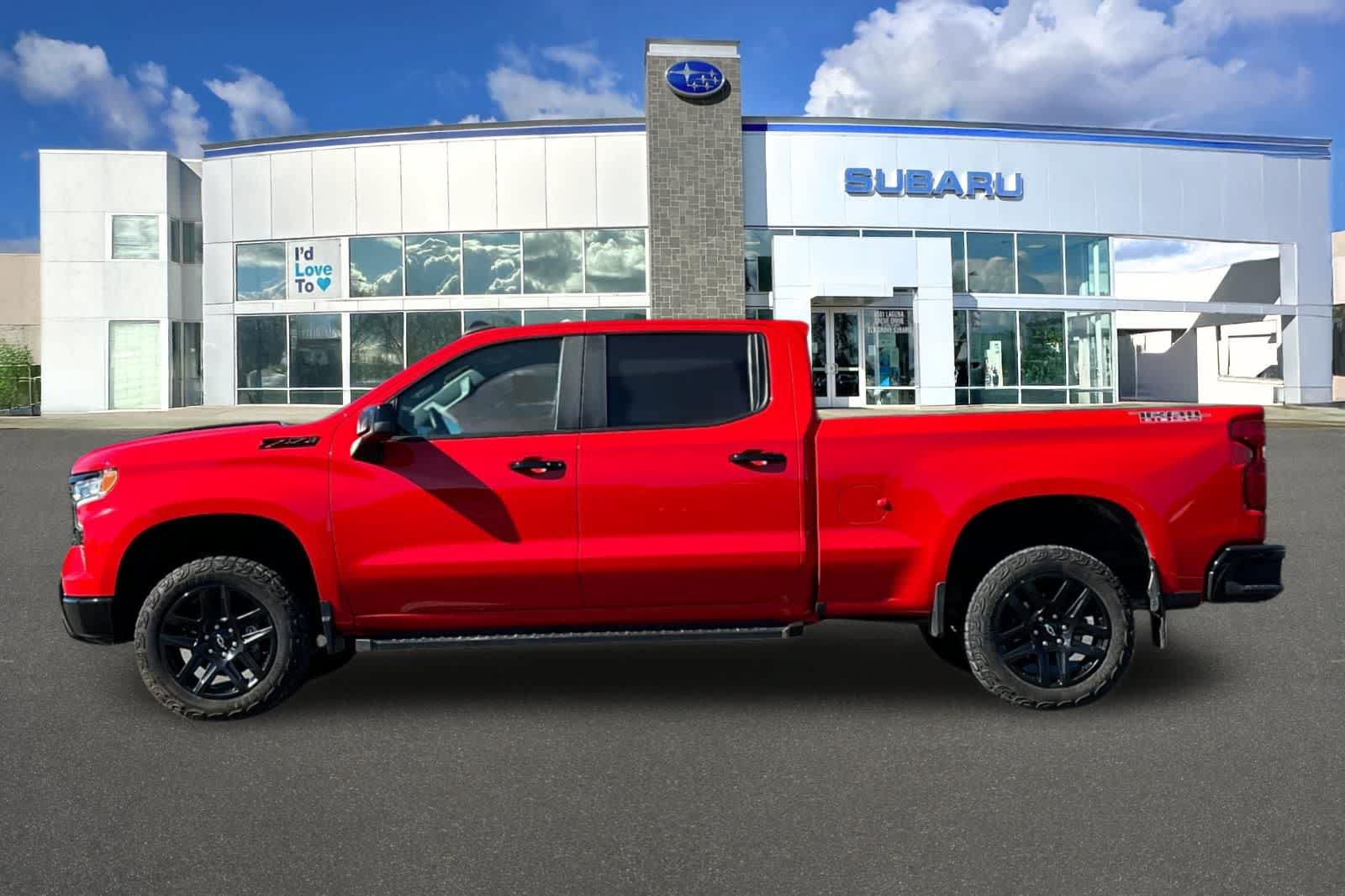 Used 2023 Chevrolet Silverado 1500 LT Trail Boss w/ Convenience Package II AWD/4WD image 11