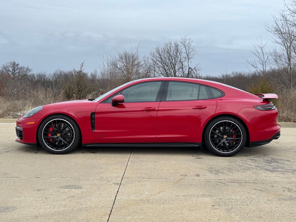 Used 2019 Porsche Panamera GTS image 2