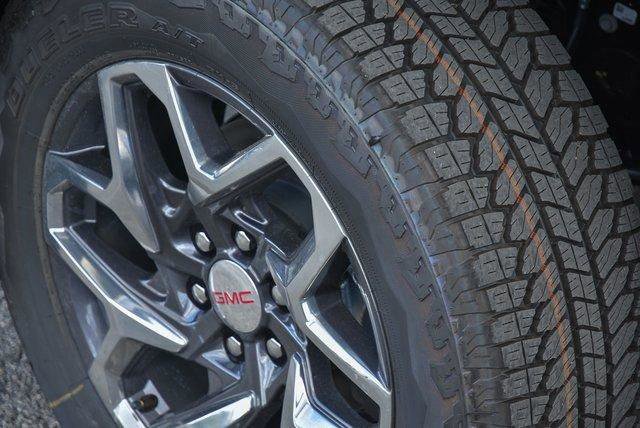 New 2025 GMC Sierra 1500 SLT w/ SLT Premium Package image 3