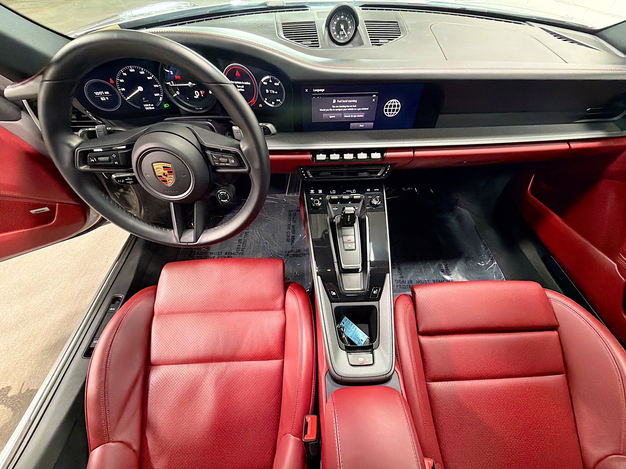 Used 2024 Porsche 911 Carrera RWD image 15