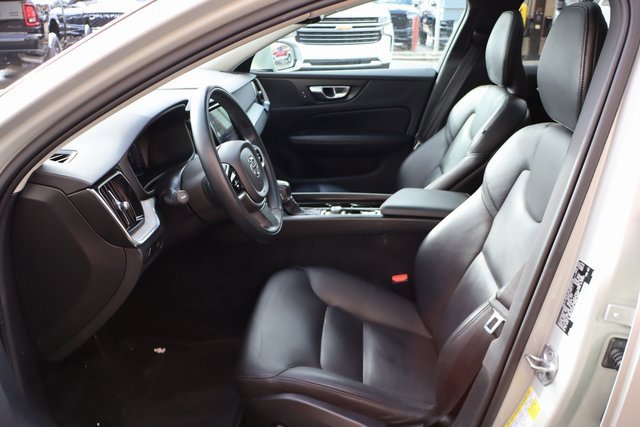 Used 2021 Volvo V60 T5 Cross Country w/ Climate Package image 9