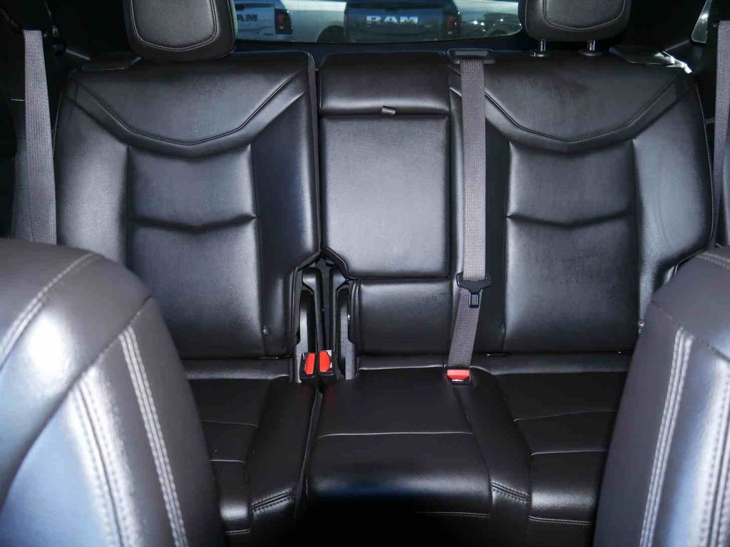 Used 2021 Cadillac XT5 Luxury image 38