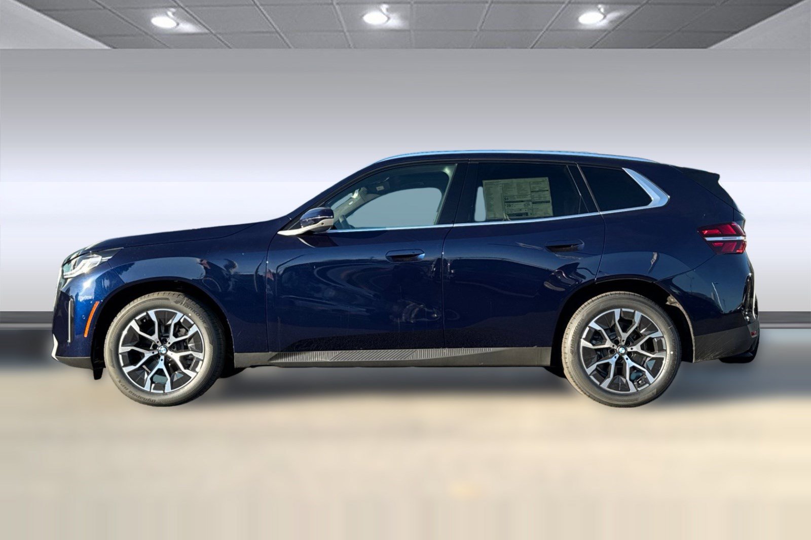 Used 2026 BMW X3 xDrive30i w/ Premium Package AWD/4WD image 2