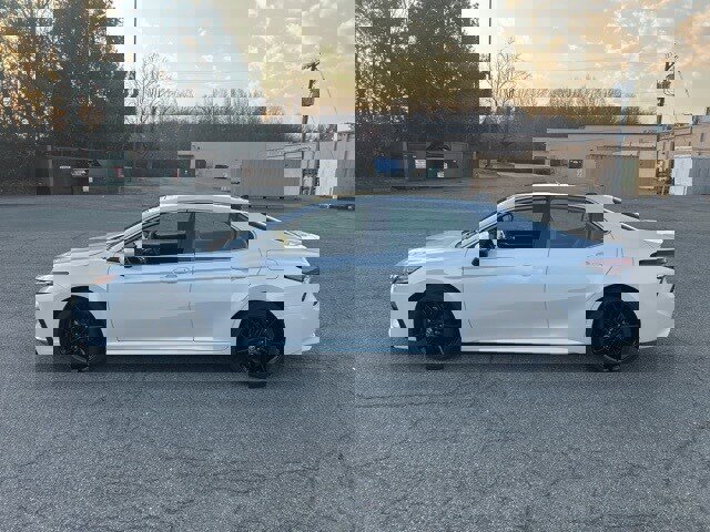 Used 2023 Toyota Camry XSE w/ Navigation Package image 6