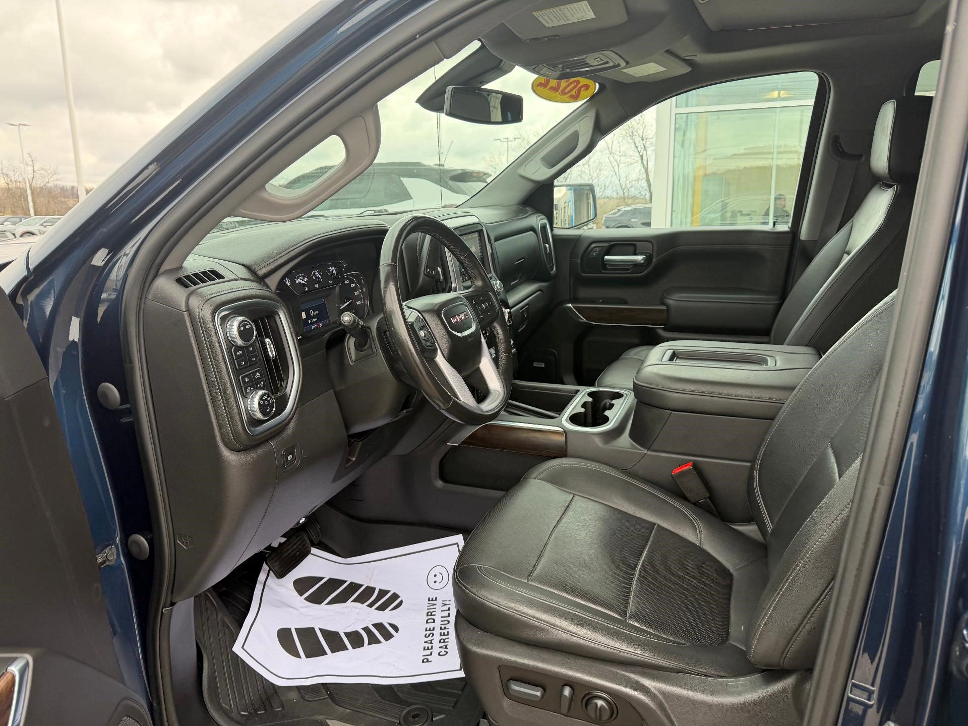 Certified 2022 GMC Sierra 1500 SLT w/ SLT Premium Plus Package image 13