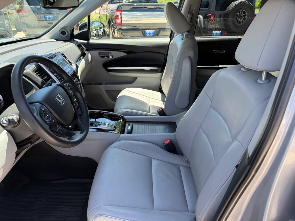 Used 2016 Honda Pilot Touring image 12