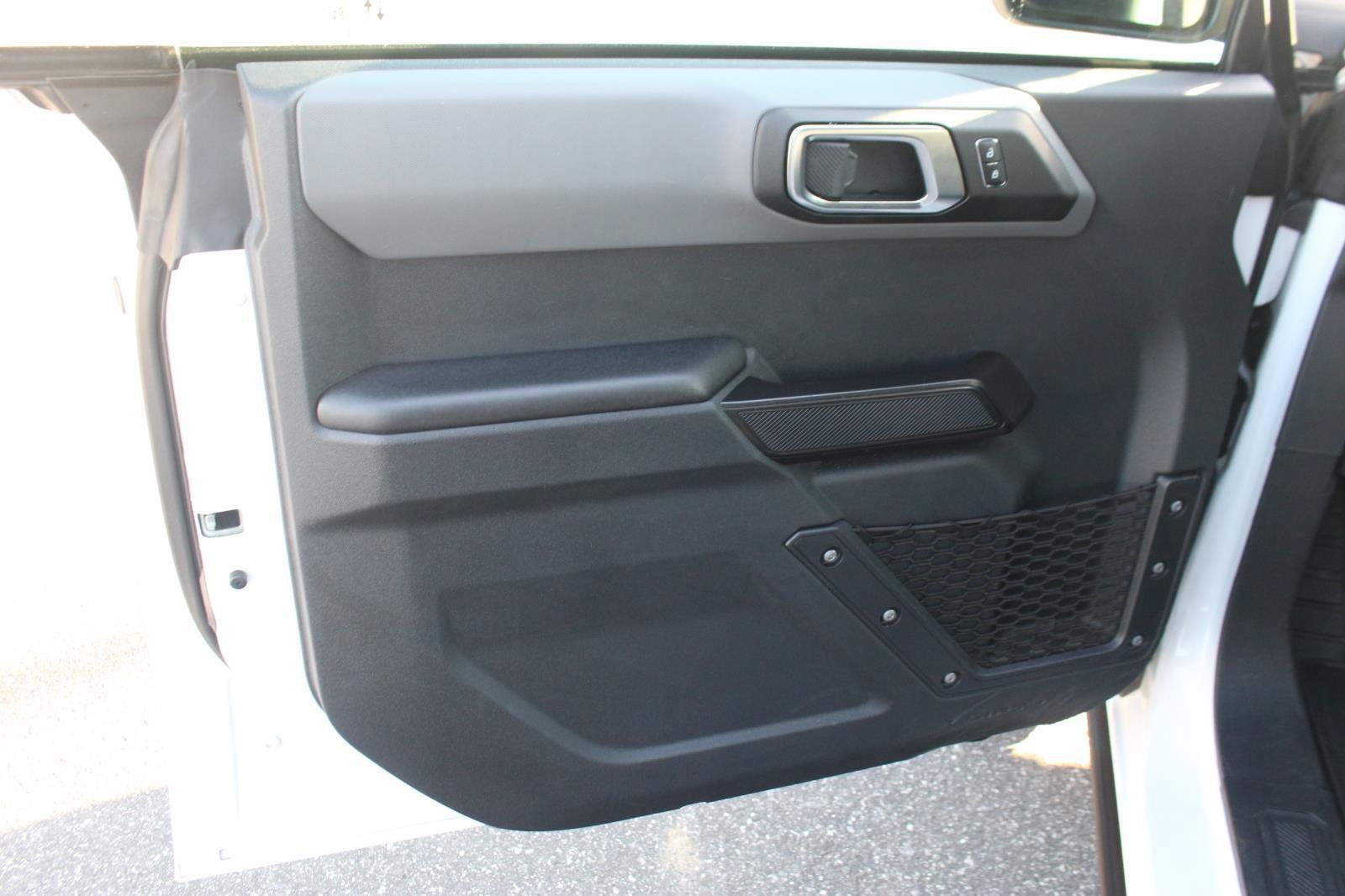 Used 2024 Ford Bronco Black Diamond AWD/4WD image 13
