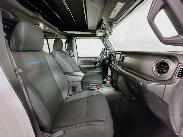 Used 2022 Jeep Wrangler Unlimited Rubicon 4xe w/ Cold Weather Group image 27