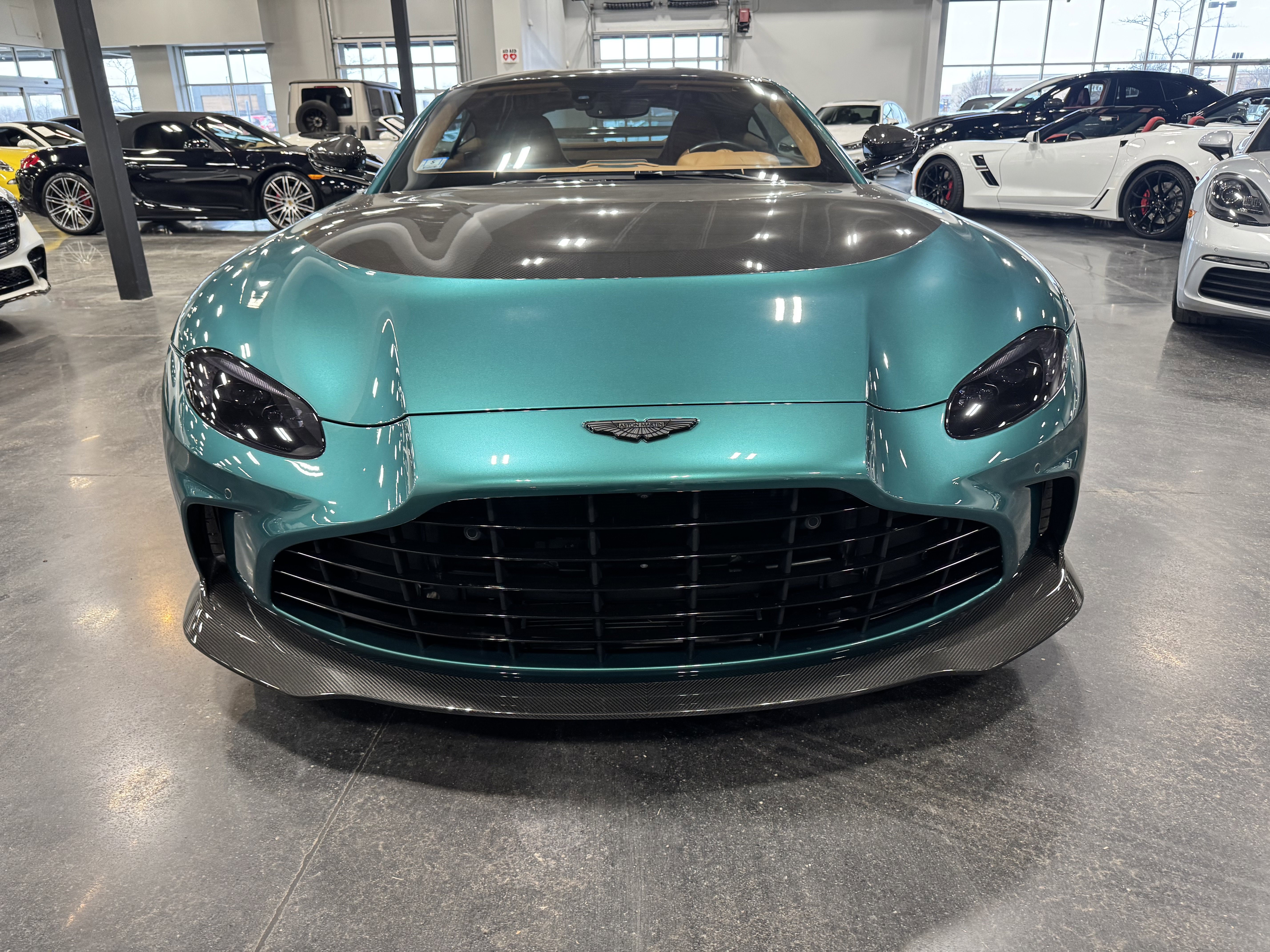 Used 2023 Aston Martin V12 Vantage V12 image 8