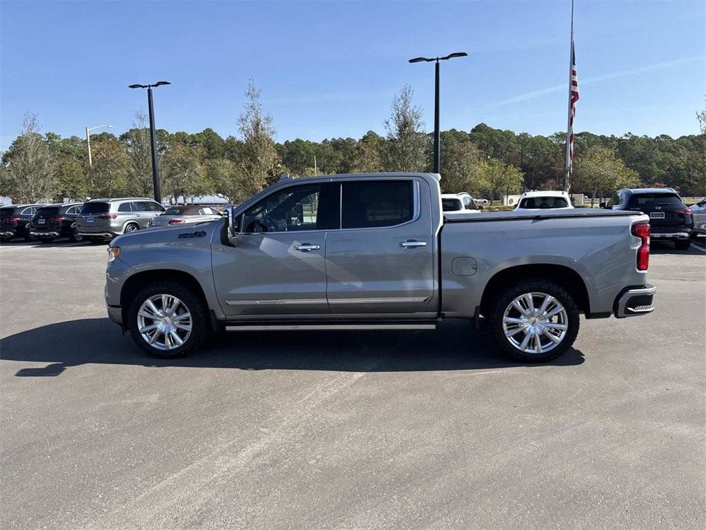 Used 2024 Chevrolet Silverado 1500 High Country w/ High Country Premium Package image 6