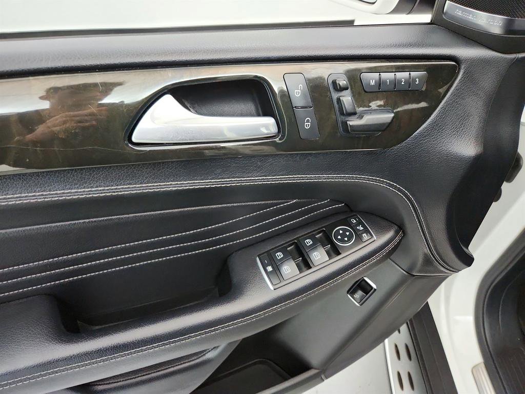 Used 2015 Mercedes-Benz ML 400 4MATIC image 23