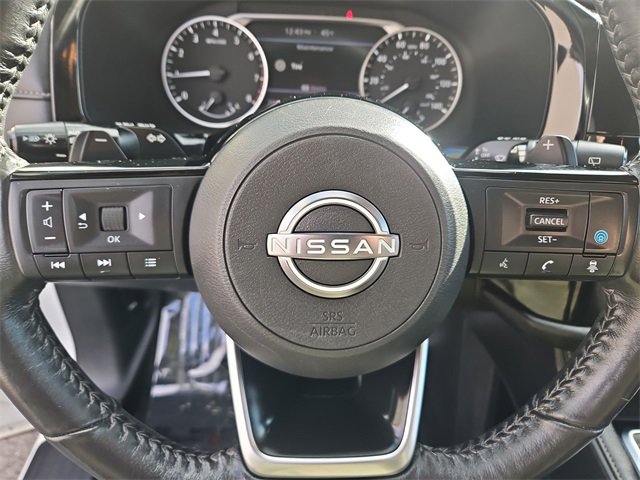 Used 2022 Nissan Pathfinder SV image 11