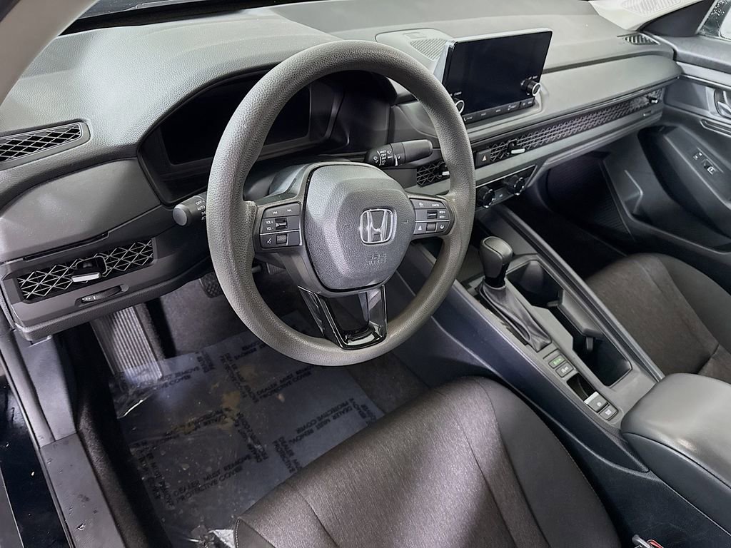 Used 2023 Honda Accord EX image 18