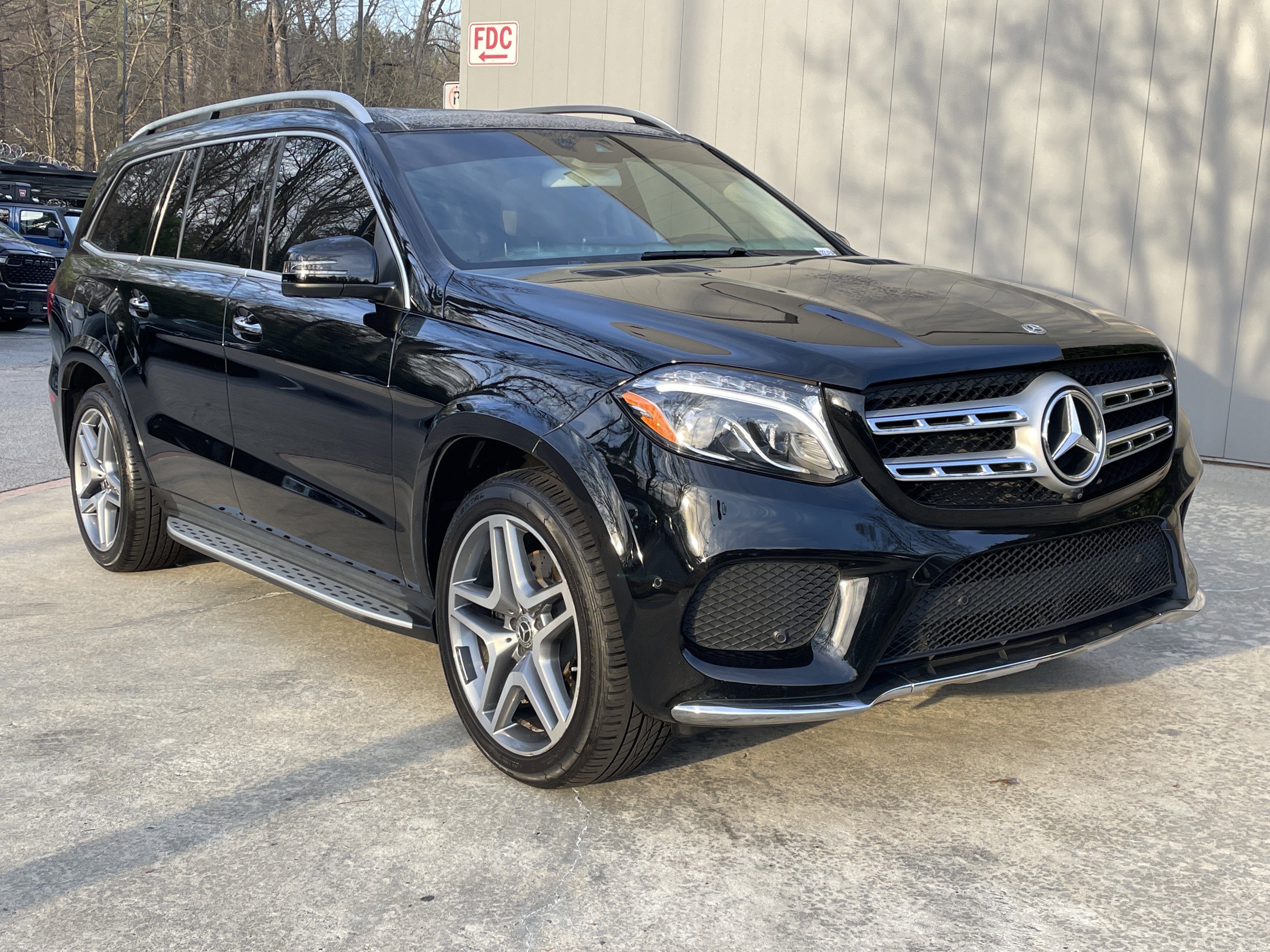 Used 2019 Mercedes-Benz GLS 550 GLS 550 4MATIC SUV image 4