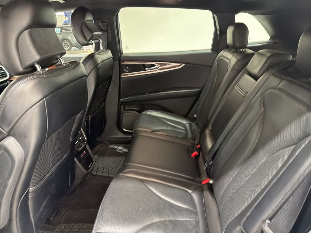 Used 2019 Lincoln Nautilus Reserve image 22