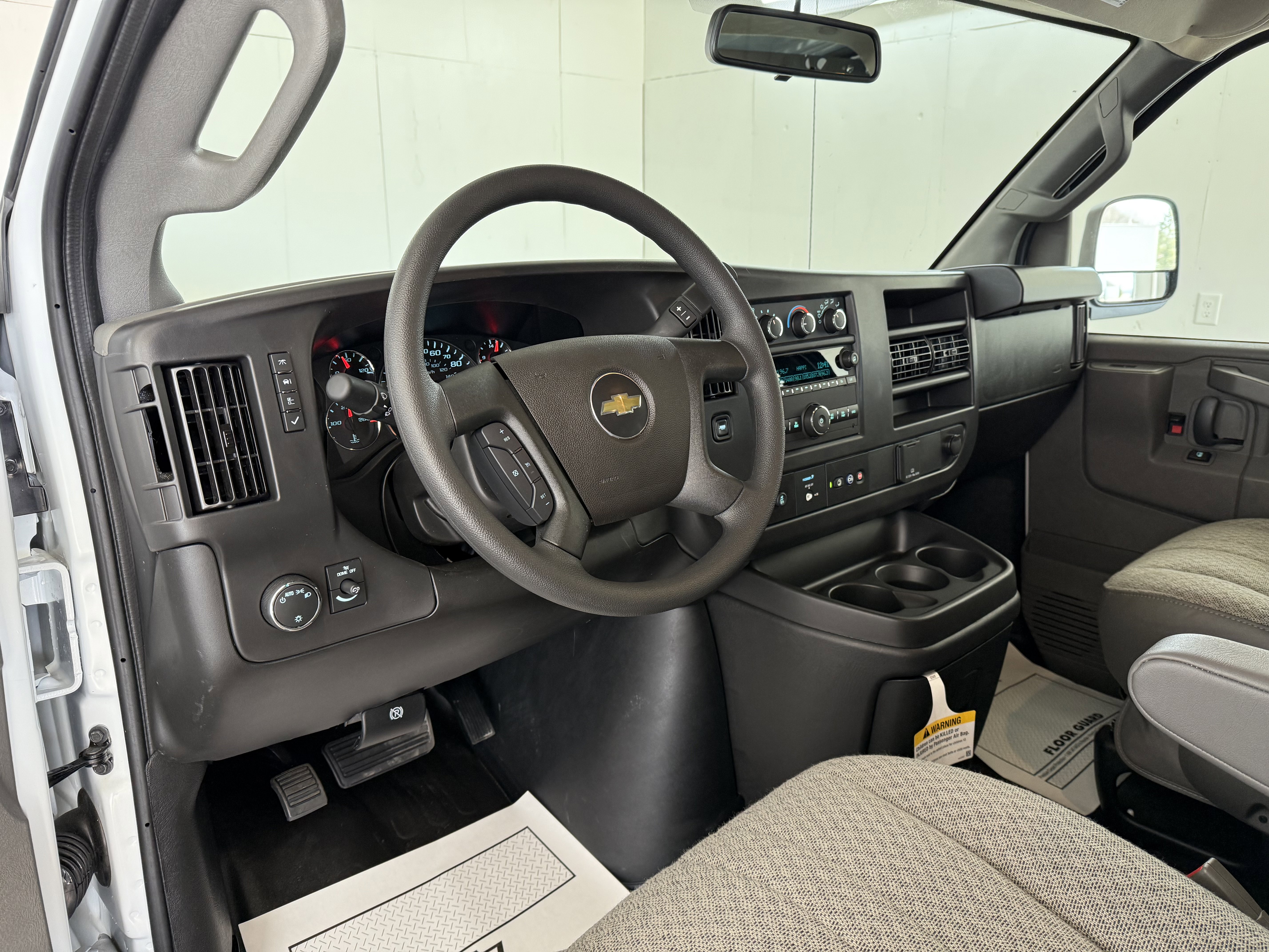 New 2025 Chevrolet Express 3500 w/ Driver Convenience Package image 12