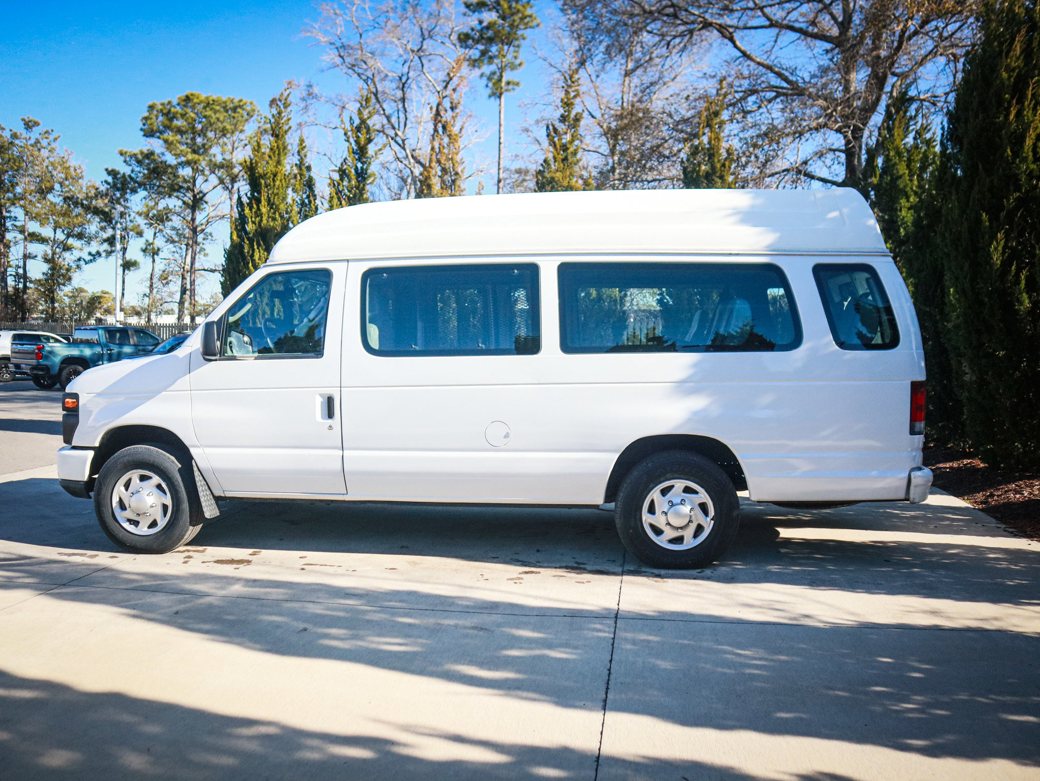 Used 2014 Ford E-250 and Econoline 250 Commercial Wheel Chair Accesib w/ Power Group image 7