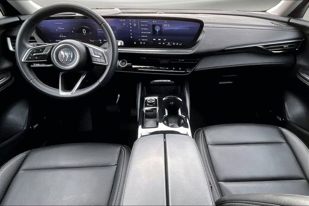 Certified 2025 Buick Envision Preferred image 7