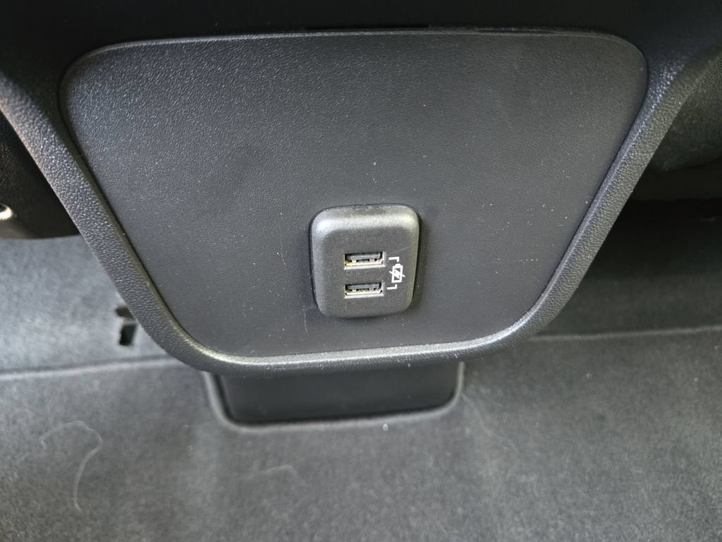 Used 2024 Chevrolet Equinox LT FWD image 35