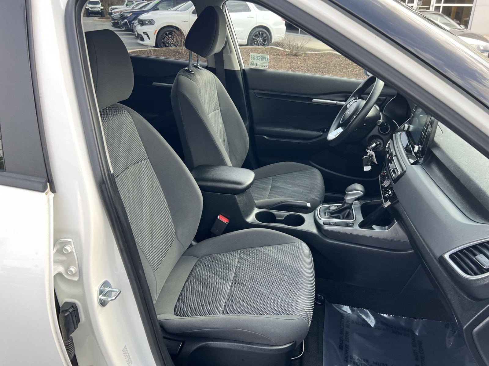 Used 2023 Kia Seltos LX image 24