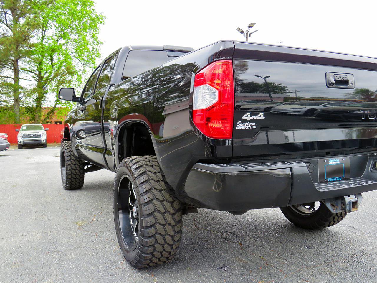 Used 2015 Toyota Tundra SR5 w/ SR5 Upgrade Package AWD/4WD image 39