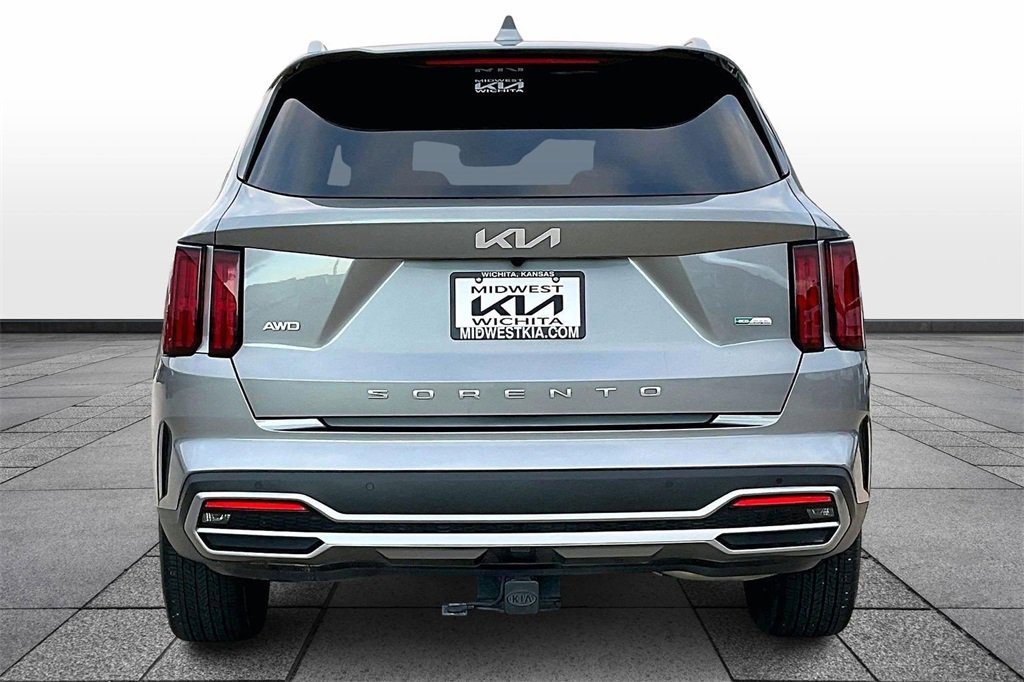 Certified 2022 Kia Sorento SX Prestige w/ Panoramic Sunroof Package image 4