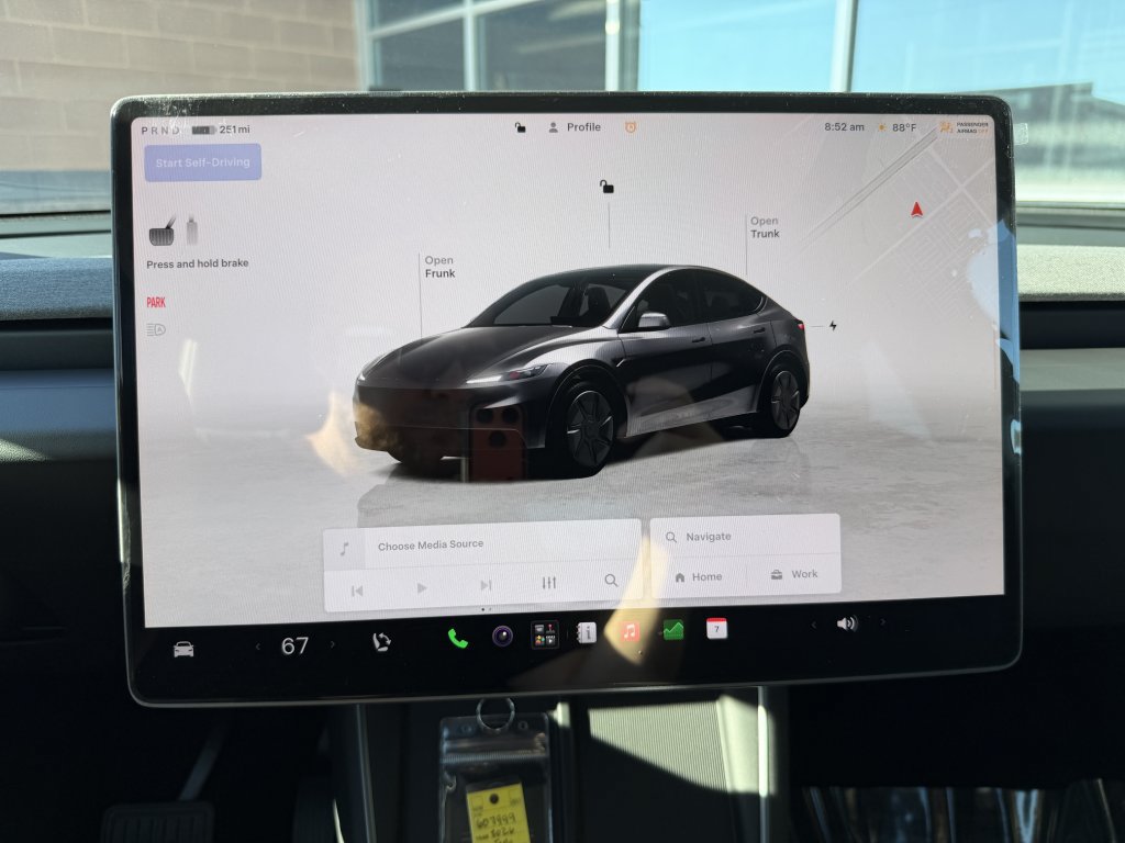 Used 2026 Tesla Model Y 2WD image 17