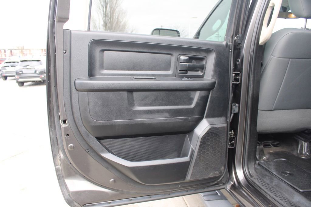 Used 2017 RAM 2500 Tradesman w/ Snow Chief Group image 25