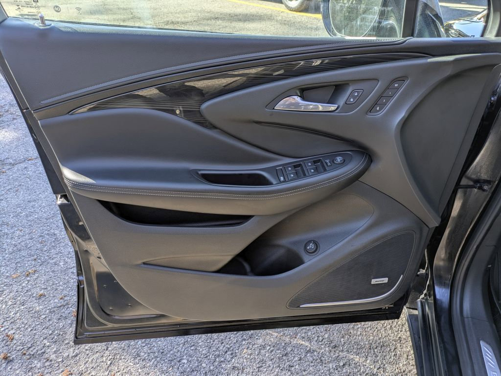 Used 2020 Buick Envision Premium AWD/4WD image 9