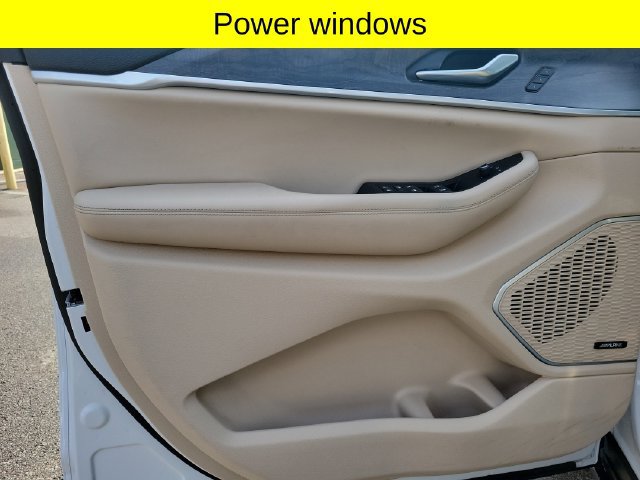 Used 2023 Jeep Grand Cherokee 4WD 4xe w/ Luxury Tech Group II image 20