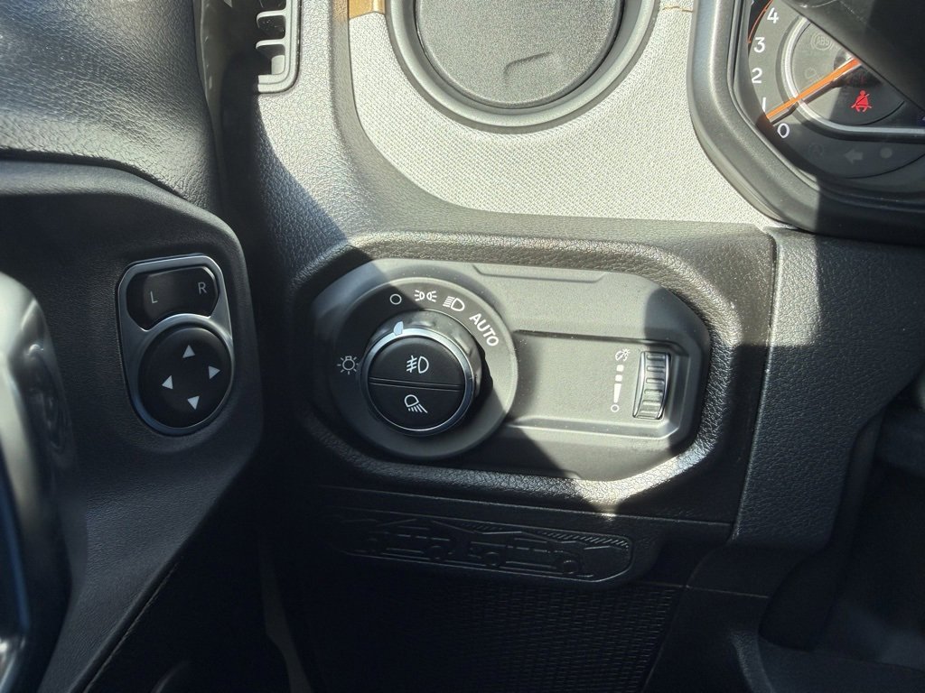 New 2026 Jeep Gladiator Sport image 25