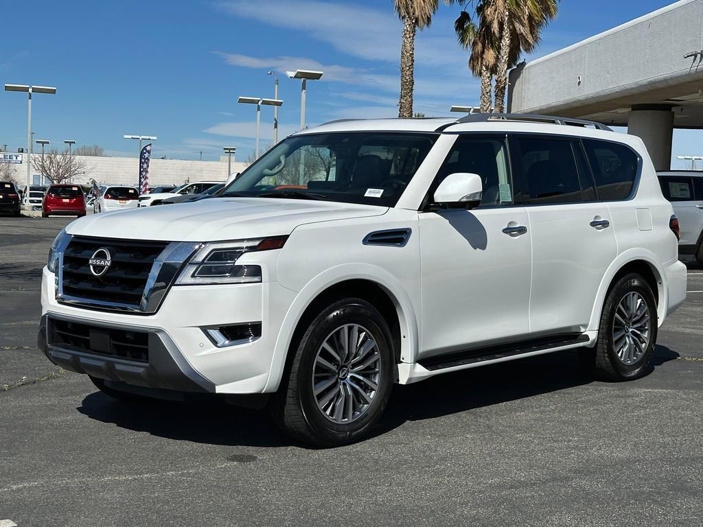 Used 2024 Nissan Armada SL w/ Captain's Chairs Package image 2