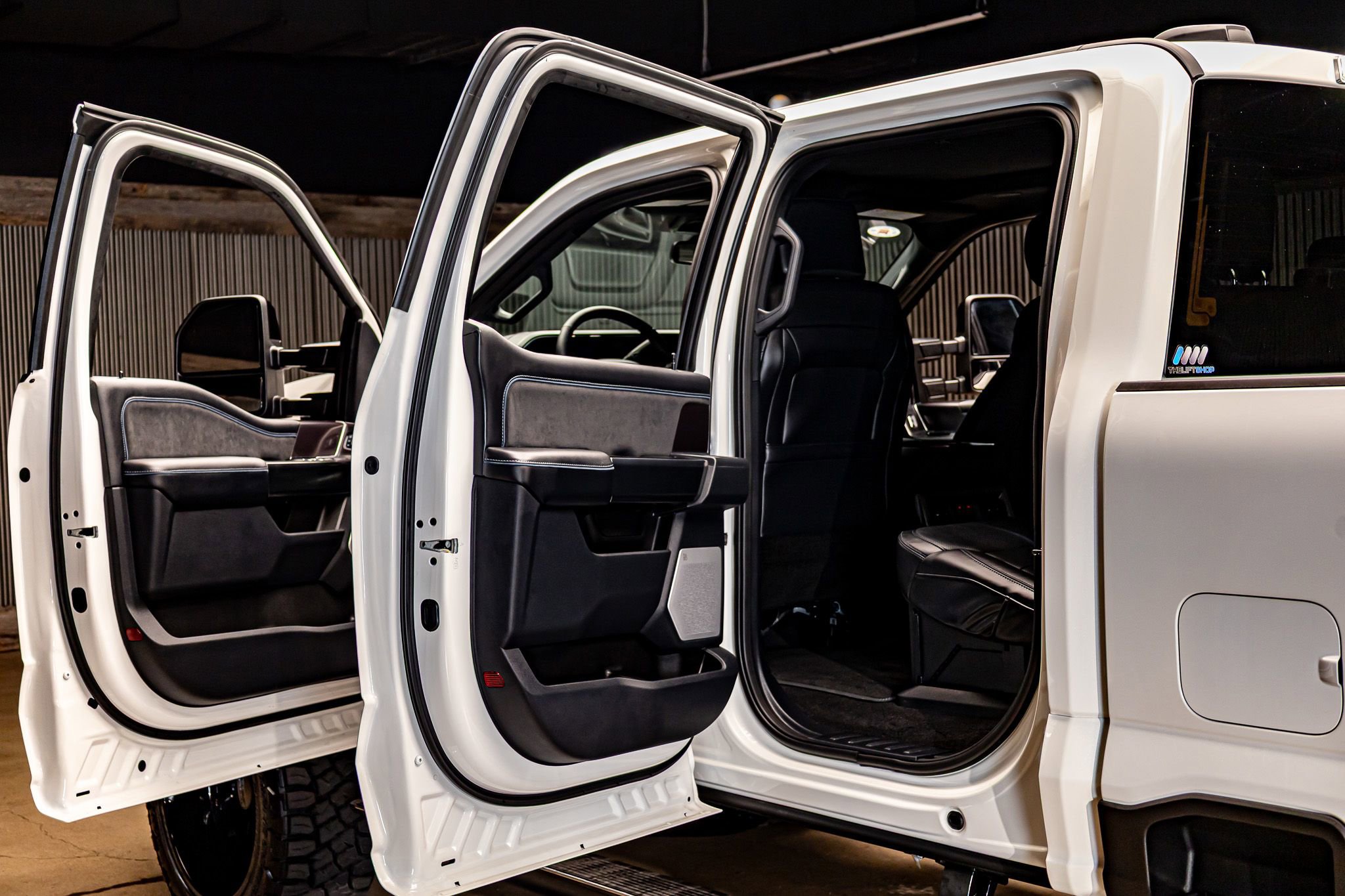 Used 2026 Ford F250 Platinum image 29