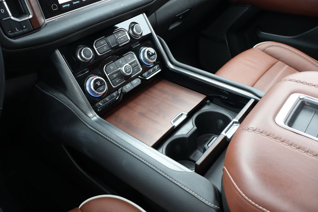Used 2023 GMC Yukon Denali Ultimate image 29