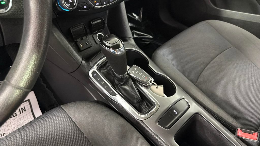Used 2017 Chevrolet Cruze LT w/ Convenience Package FWD image 23