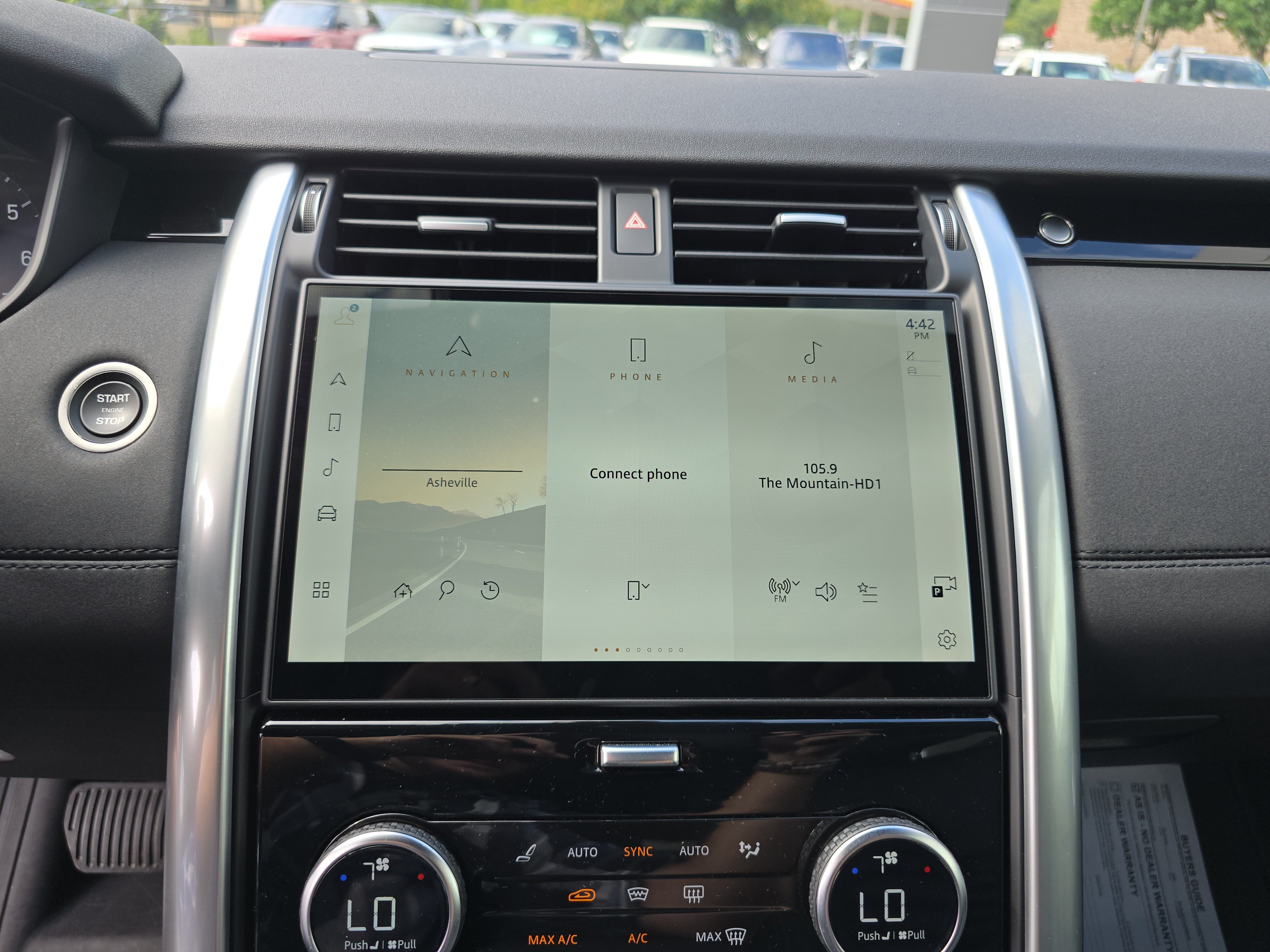 Certified 2025 Land Rover Discovery S AWD/4WD image 29