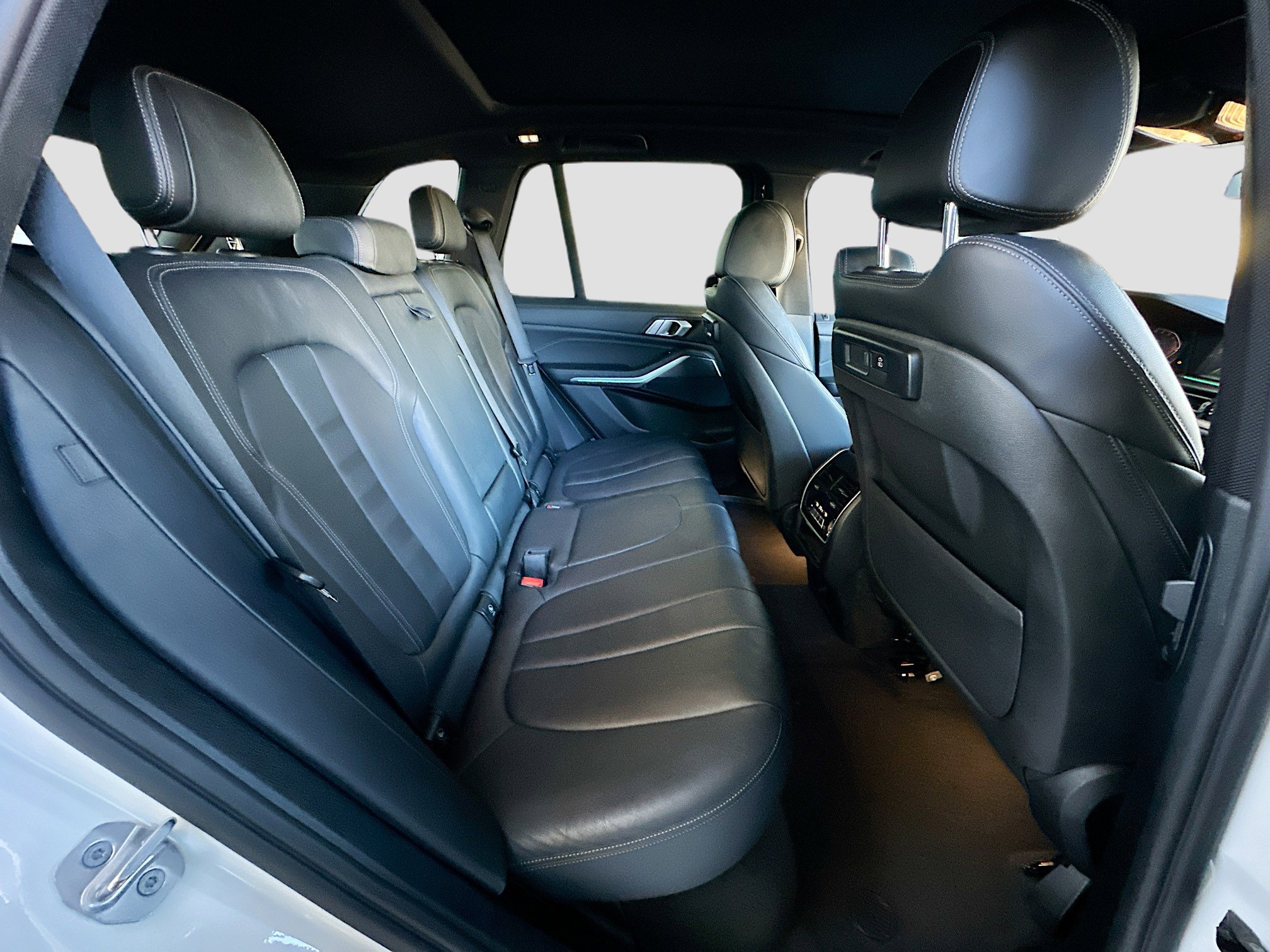 Used 2021 BMW X5 sDrive40i w/ M Sport Package image 28