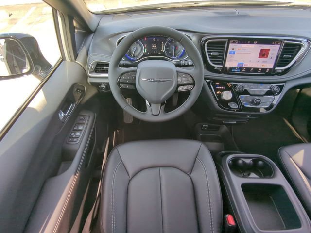 New 2026 Chrysler Pacifica Select w/ S Appearance Package image 20