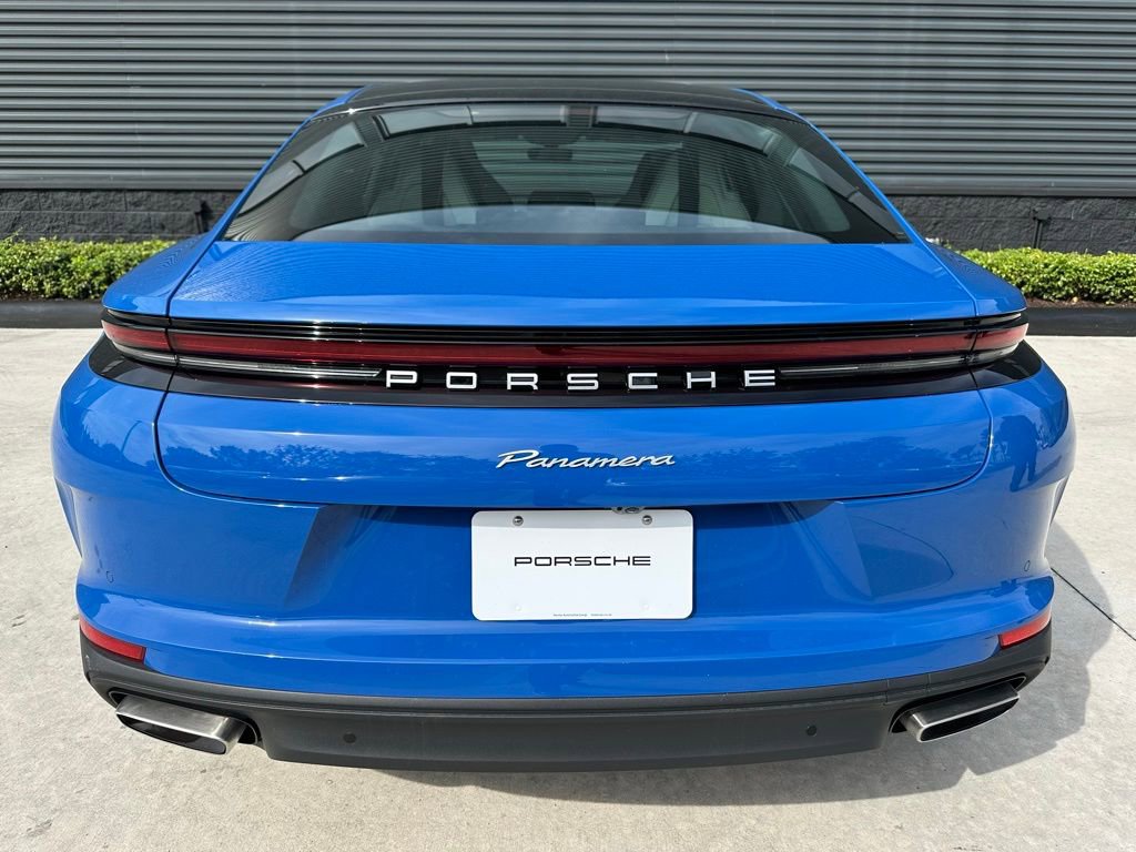 Used 2026 Porsche Panamera 4 image 8